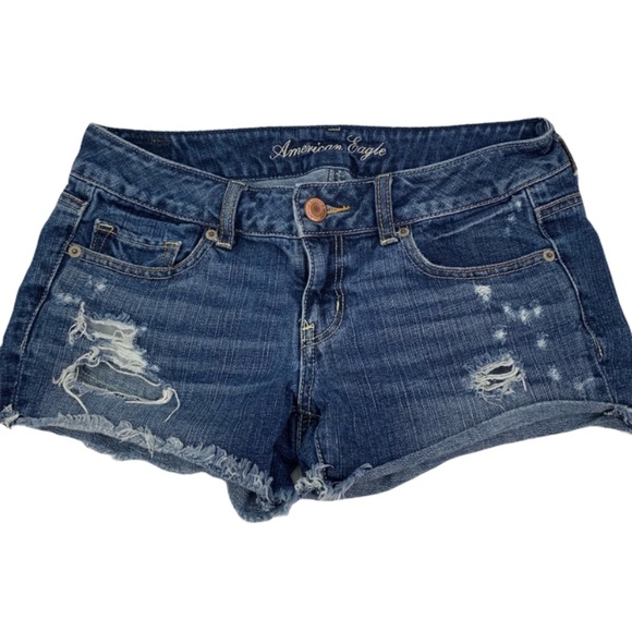 American Eagle Outfitters Pants - American Eagle Distressed Cut off Shorts size 4
